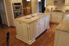 New Venetian Gold Granite Grace Style And Stunning Appearance New Venetian Gold Granite Venetian Gold Granite Granite Countertops Kitchen