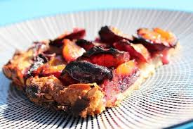Claire Au Matcha Tarte Rustique Aux Fruits D Ete Quetsches Prunes Abricots Ou Peches Dessert Tarte Alimentation