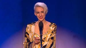 Лиза medien in der kategorie „lisa eckhart. Video Lisa Eckhart Live Comedy Satire Im Ersten Ard Das Erste