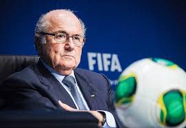 La coupe du monde de football 2022 est la 22e édition de la coupe du monde de football, compétition organisée par la fifa et qui réunit les meilleures sélections nationales. Joseph Blatter Laisse Entendre Que Les Etats Unis Pourraient Accueillir La Coupe Du Monde De 2022 Atalayar Las Claves Del Mundo En Tus Manos