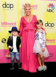 The 2021 billboard music awards were top to the bottom just cool. 4pqoxoorlsfkum