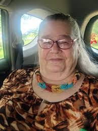 Paulette Raper's Instagram, Twitter & Facebook