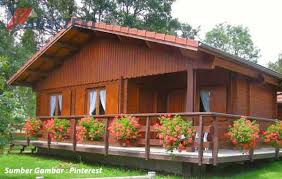 Rumah joglo, yakni rumah khas adat jawa yang cukup unik dengan bentuk atapnya yang besar melengkung di setiap ujung menjadi sebuah 5. 99 Desain Rumah Klasik Model Jawa Jepang Eropa Belanda Modern