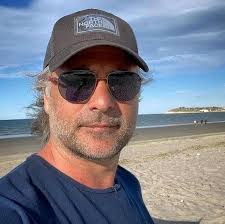 If you've ever had a man reject you, break you heart, and pull away, you  have to watch this short video right now.... it will permanently change  your life for the better: