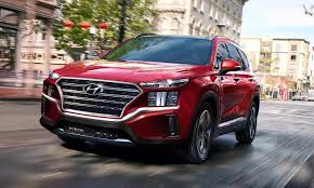 The 2021 hyundai santa fe features a wider, more aggressive front grille, digital display and a panoramic sunroof. 2021 Hyundai Santa Fe Facelift To Get 1 6t Hybrid Sorento Specs Leaked Performancedrive