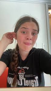 Stacey Eason's Instagram, Twitter & Facebook