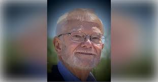 Lee Bowers's Instagram, Twitter & Facebook