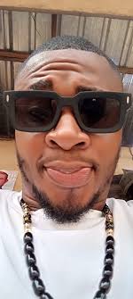 Kingsdaniel Extrovert