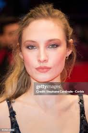 1,165 Julia Roy Stock Photos, High-Res Pictures, and Images