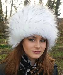Extra Special White 'bond Girl' Hat With Black Tips!
