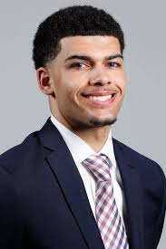 Loyola ramblers clearance men's basketball roster