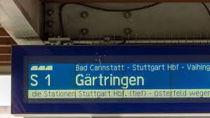 Im fernverkehr wird das bundesweite angebot für mittwoch und donnerstag auf rund ein viertel reduziert. Eyx9shrfesipem