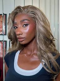 Feeling Cosmic 🔮I Created this look with @luciemaughanmakeup 's help 🔮  thank you for the training 💜