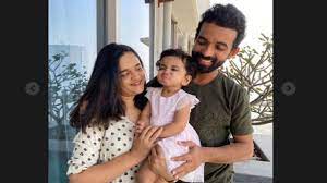 After the wtc final, india face england. Captain Ajinkya Rahane Daughter Aarya Looks So Happy As Father Returns Home After 6 Months Youtube