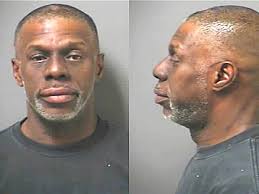 Robbery suspect hits off-duty cop