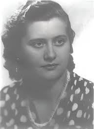 И отново за "изостаналото Царство България" . " Често надзъртам в чудесната  страница "ДИГИТАЛНА ЧИТАЛИЩНА БИБЛИОТЕКА ®". И случайно мярнах едно едно  интригуващо заглавие, което свалих: "Вършачката и тракторът в нашето  земеделско