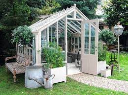 la veranda agrandit la maison elle decoration greenhouse shed backyard victorian greenhouse