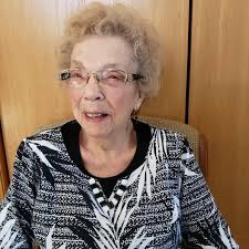 Beverly Fae “Bev” Handeland Hamnes (1930-2023)