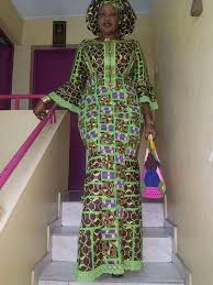 L'ensemble pagne peut même être un peu plus décontracté. Pin By Mariam On Couture African Fashion Women Clothing Latest African Fashion Dresses African Fashion Dresses