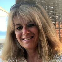 100+ Profile mit dem Suchbegriff „Florence“