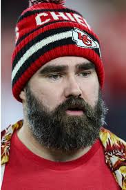 Jason Kelce Says the NFL Would be 'Foolish' Not to Show Taylor Swift During  Games, Actually