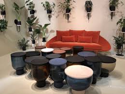 In fact, many wall hangings are so stunning, they can hang on their own—and don't have to be while fabric hangings work perfectly in place of paintings and photos in living rooms to give you a starting place with wall hangings, here are 10 ideas for working these textiles into any room in your. Cool Wall Hanging Ideas For The Modern Home