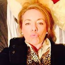 Janet Dickie's Instagram, Twitter & Facebook