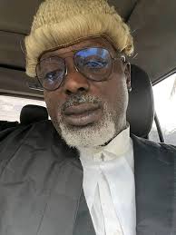 Oya make we talk..🔽🔽 Maxwell David What are the mistakes to avoid when  planning planningawedding? a wedding?