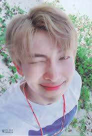 ESPECIAL| #SábadoDeNamjoon El lado tierno de Namjoon! El es un ángel caído  del cielo💕 ¿Cómo describirias a Nam? BTS Ecuador #BTS #Army #아미 #방탄소년단 #RM  #KimNamJoon #BangtanSonyeondan #BangtanBoys #BtsEcuador #ArmyEcuador