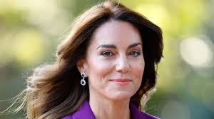 Prinses Kate heeft warm weerzien met Holocaust-overlevenden