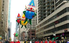 Thanksgiving Day Parade Hotels In Nyc With Images Macy S Thanksgiving Day Parade Thanksgiving Day Parade Macy S Day Parade