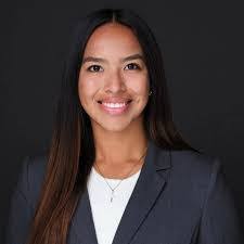 Alexis Lyons's Instagram, Twitter & Facebook