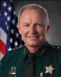 How can citizens learn self defense and citizens arrest laws?