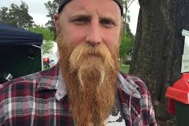 Big burly blokes' face off in inaugural Kinglake beard contest, raising  money to fight family violence