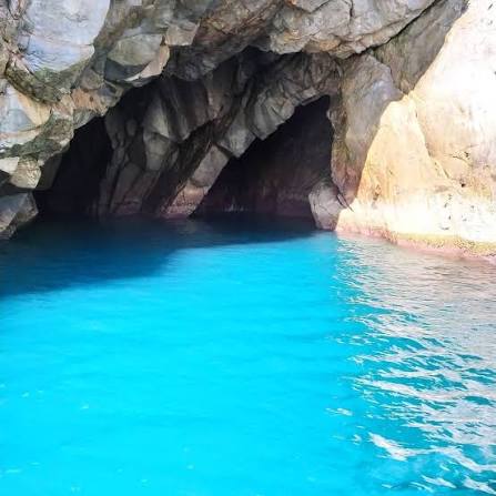 Arraial - Gruta Azul 💙 Foto: @arraialdocabo360graus