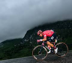 Carrera masculina en ruta sede: Rigoberto Uran Yau Uranrigoberto Twitter