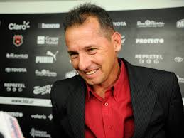 Wilmer López "Queremos un equipo ofensivo, que juegue bonito y gane"