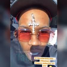 Diamant, a song by dj hamida, ridsa on. Juju Haftbefehl Young Thug Alle Sprechen Uber Lil Uzi Verts Stirn Diamanten Hiphop De