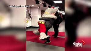 The official facebook page of the calgary flames! Calgary Flames Goalie S Brother Who Has Autism Meets Hero Harvey The Hound In Heartwarming Video Calgary Globalnews Ca
