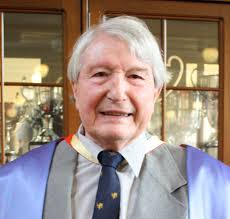 Remembering Dr Warren Rogers OAM RFD, Distinguished Collegian