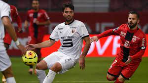 Pour ce match, bruno génésio devra faire face aux absences de ces deux titulaires en défense centrale. Rennes Stay Unbeaten But Concede Draw At Dijon Eurosport