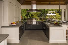 outdoor kitchen layout tips & tricks