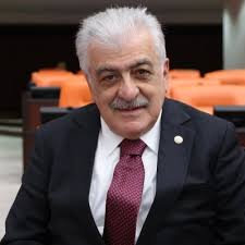 🩸Küçükçekmece İlçe Başkanlığına atanan Emin Kaan Kaya'yı tebrik ediyor,  yeni görevinde başarılar diliyorum. Bugüne kadar göstermiş olduğu özverili  ve gayretli çalışmalarından dolayı Nejat Öztürk'e teşekkür ediyor, emekleri  için şükranlarımı sunuyorum.