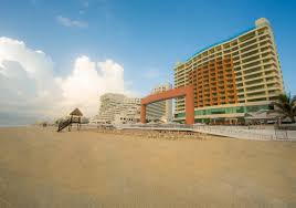 Mexico, cancun, blvd kukulcan km 11.5. Beach Palace Cancun Mexico All Inclusive Deals Shop Now