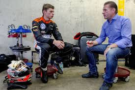 About jos verstappen jos verstappen also nicknamed jos the boss is a professional dutch racer who competes on a1 grand prix. Formel 1 Verstappen Interview Max Hat Es Leichter Als Mick Autobild De