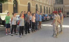 Tres años lleva de vida la academia general militar, y su esplendoroso sol se acerca ya al ocaso. Ejercito De Tierra Mas De 300 Alumnos Se Incorporan A La Academia General Militar