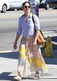 Minka kelly news, gossip, photos of minka kelly, biography, minka kelly boyfriend list 2016. Minka Kelly Looks Half Her Age With Naked Face And Ponytail While Out To Lunch In La Daily Mail Online