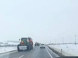 Protest ieri la Cluj împotriva acordului UE – Mercosur, au ieșit cu tractoarele pe centură