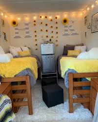 Bedsandbedrooms Auf Instagram St Johns Universitat Dank Fur Die Gemeinsame Nutzung College Dorm Room Decor College Bedroom Decor Dorm Room Designs