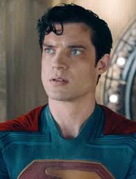 Batman v Superman Video Shows Off Batmobile & Costumes